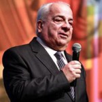Zeki Alasya, Emek’te Namaza Karşı