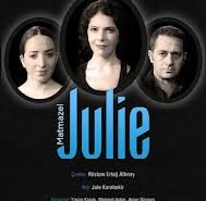 Kırbacını Kendine Doğrultan Bir Kadın: Matmazel Julie