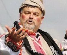 Tiyatro Sahnesinden Müzelik Eser Üretimine