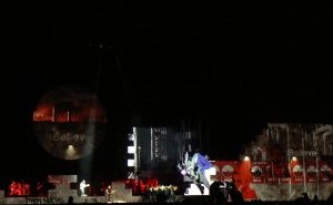 Bir Sahne Büyücüsünün Odasına Uğramak: Yaşlı Kurt Roger Waters Sahnede