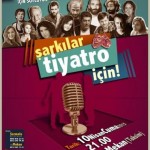 Tiyatrocular Şermola Performans İçin Şarkı Söylüyor