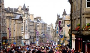 25-things-to-do-in-scotland-edinburgh-fringe-festival-D981-1529-C6F6