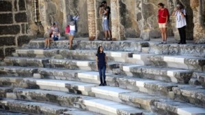 Aspendos Restorasyonunda ‘Mutfak Mermeri’ Eleştirisi