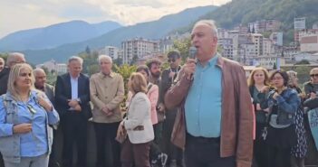 Borçka Tiyatro Festivali Yürüyüşle Başladı