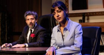 “Eşyanın Tabiatı” Sahnede