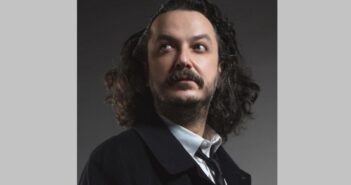 Tiyatroculara Kötü Haber: Kutsal Meslek Yoktur, En Zor Meslek Vardır