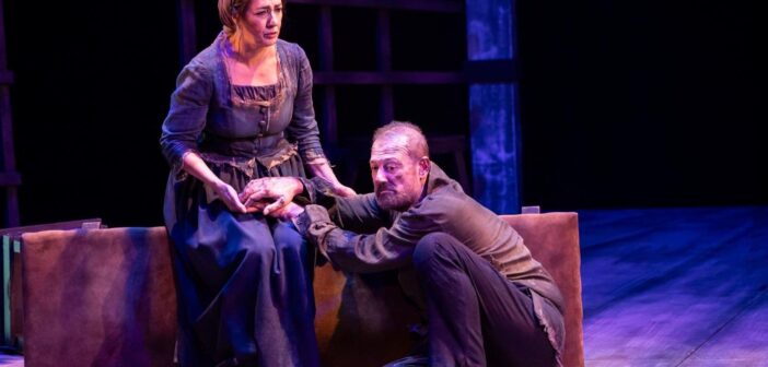 İzmir Şehir Tiyatroları’ndan ‘Cadı Kazanı’ Prömiyeri