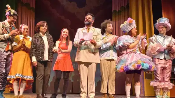 Yuan Huan’ın Kulübesi Sahnelendi