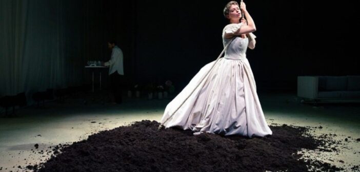 Genç Bir Kadının Güçlü Vedası…