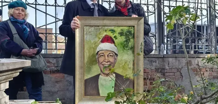 Münir Özkul Anıldı