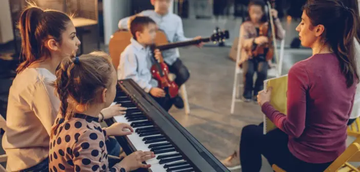 Müzisyenin Emeği Sömürü Altında