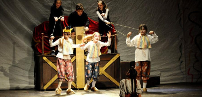 Karşıyaka Belediye Tiyatrosu’ndan İki Yeni Oyun Tiyatroseverlerle Buluşacak