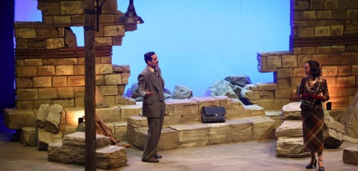 Geçmişin Yükü, Gecenin Sessizliği… Ödüllü Oyun ‘Ay Tedirginliği’ Yeniden Sahnede