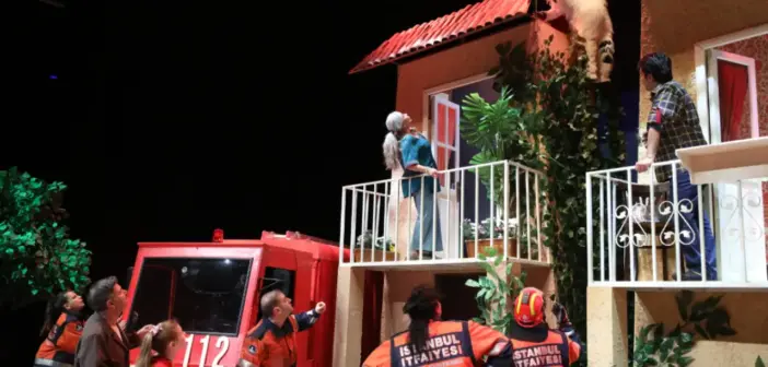Şehir Tiyatroları’ndan Çocuklara Yeni Oyun: ‘İtfaiyecinin Sırrı’ Sahnede