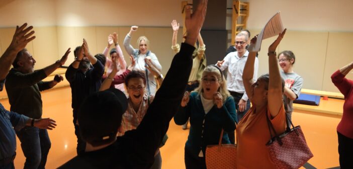 Ermeni Amatör Oyuncular 23 Yıl Sonra Sahneye Dönüyor