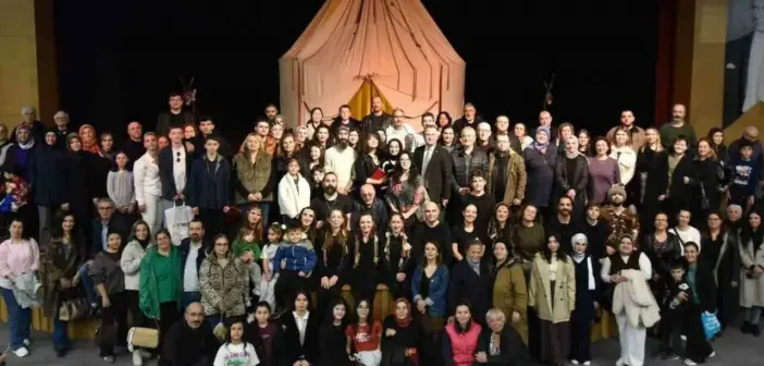 Samsun’da Tiyatro Günleri Sona Erdi: Tiyatro Tutkunları Atakum’da Buluştu