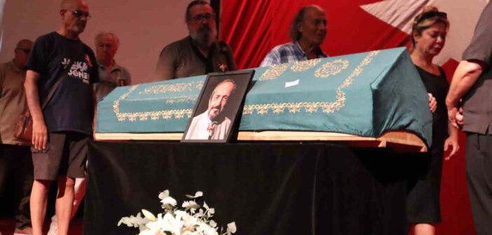 Usta Oyuncu Can Kolukısa, Son Yolculuğuna Uğurlandı