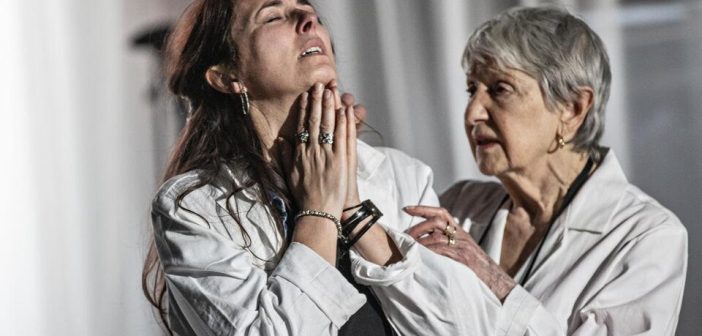 İstanbul Tiyatro Festivali Lacrima ile Açılıyor